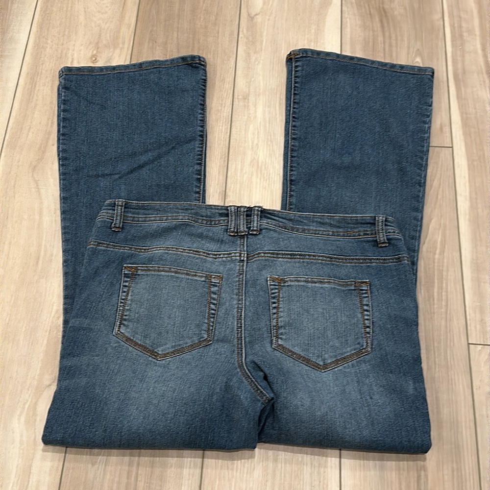 EUC Women’s Pure Energy Brand Size 14 Stretch Denim Flare Jeans - Picture 6 of 7